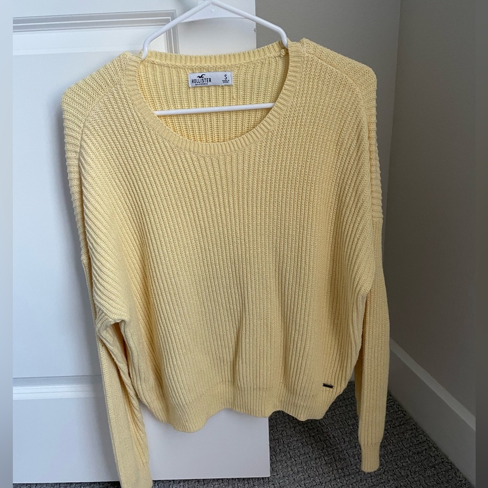 Hollister Yellow Sweater